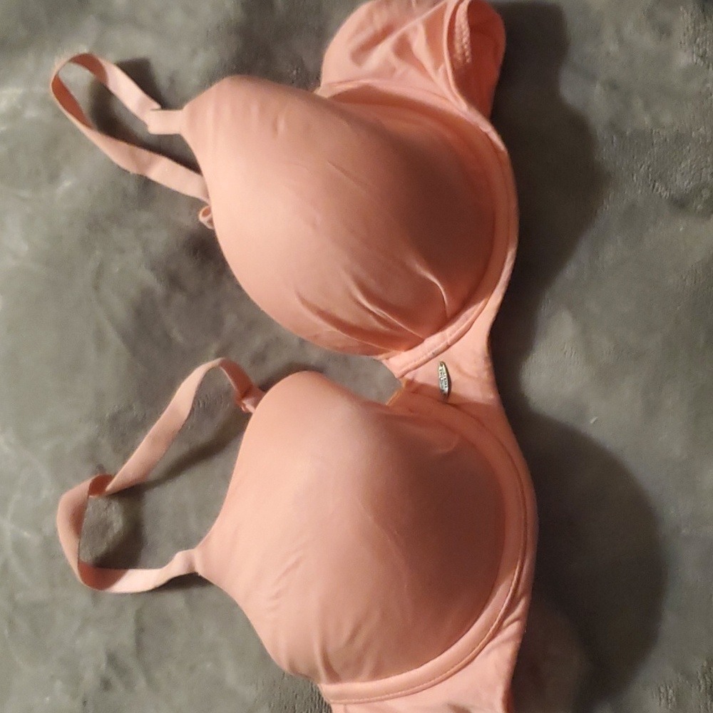Fabulous by Victoria's Secret 34C bra lined demi